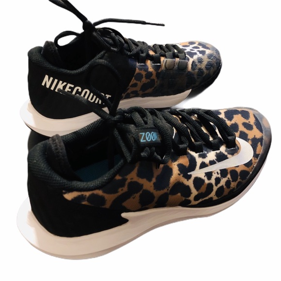 Nikecourt Zoom Leopard Cheetah Women’s Size 6.5 - Picture 2 of 7